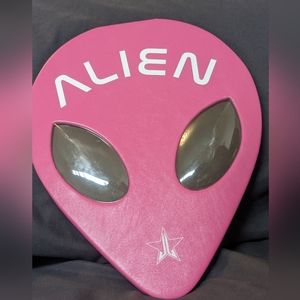 Jeffrey Star Alien palette